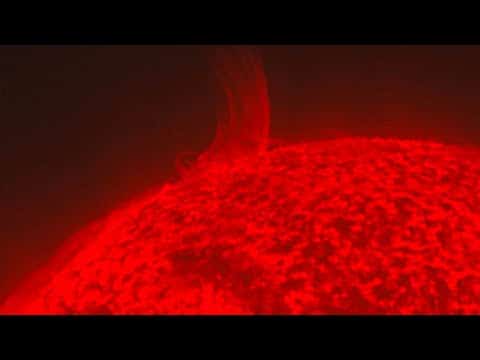 Lire la suite à propos de l’article Une puissante éruption solaire déforme le champ magnétique du soleil
